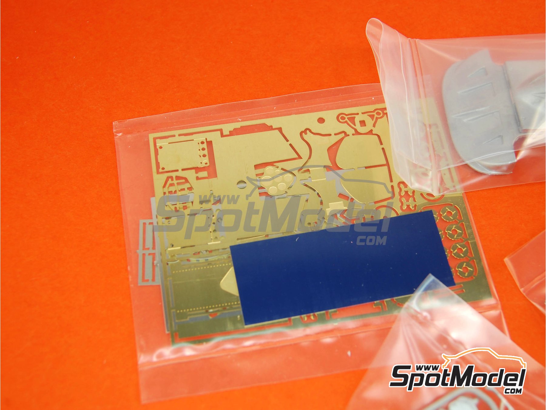 Tameo Kits TMK247: Car scale model kit 1/43 scale - Tyrrell
